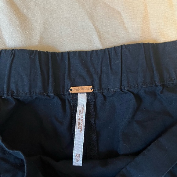 Free People Black Off Shoulder Tie Flare Sleeve Boho Tunic Long Sleeve Blouse - Picture 5 of 5